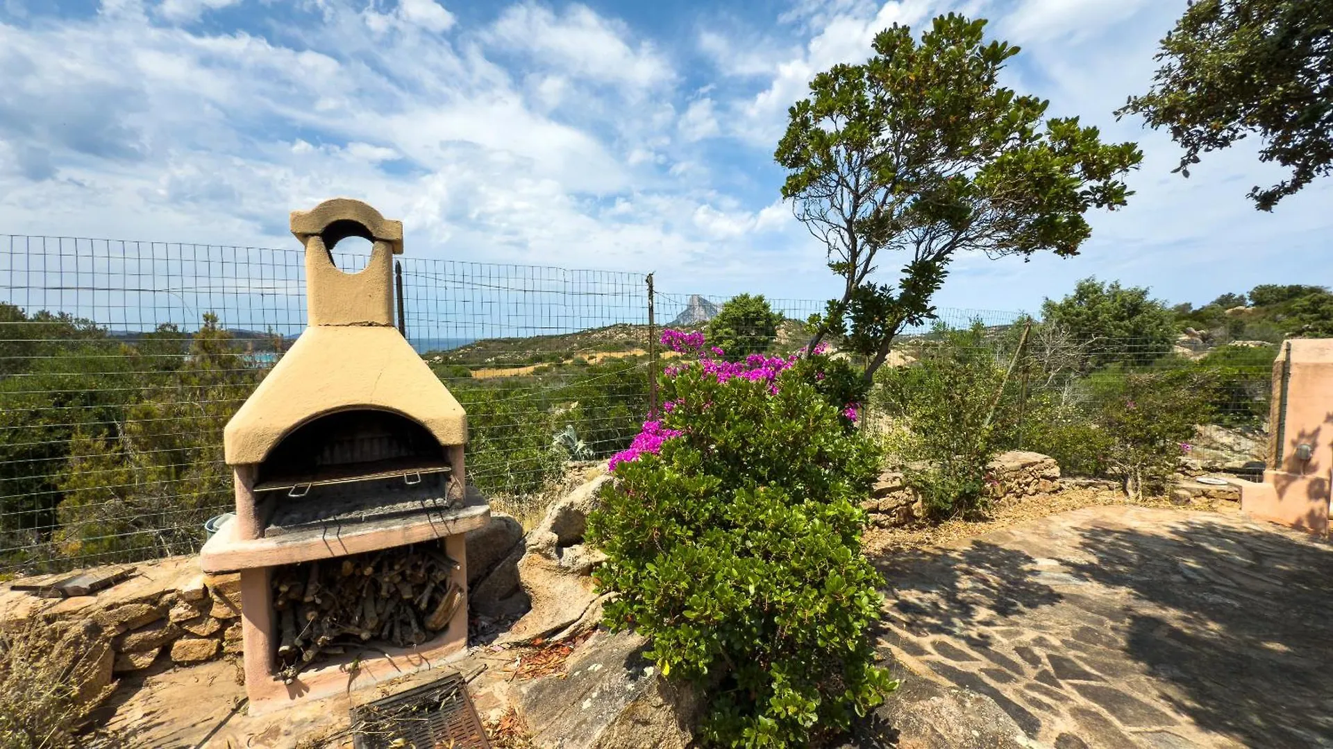 Natural Blu Monte Petrosu Holiday home